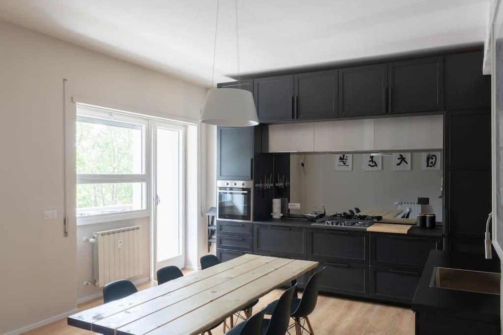 Modern Spacious On The Tevere Apartamento Roma